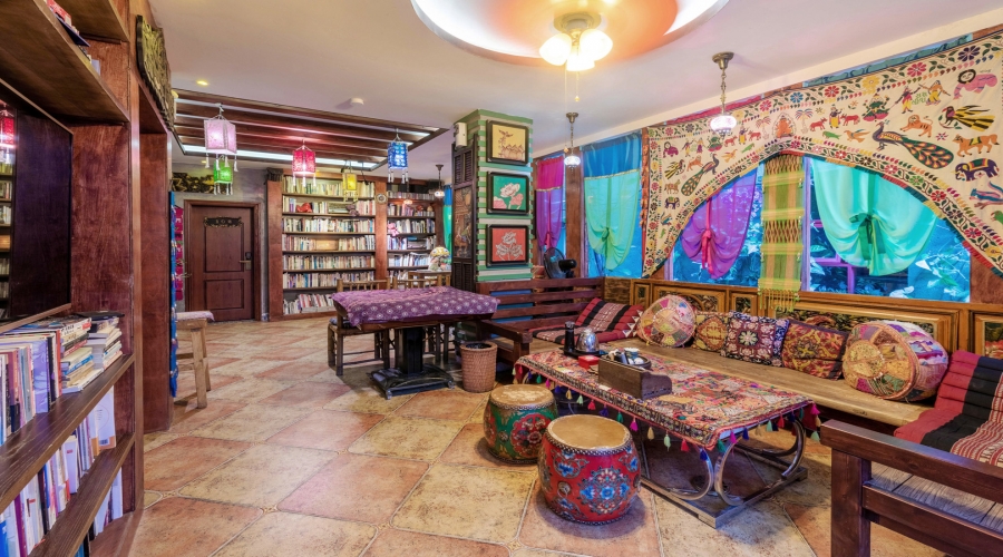 廣東深圳-較場尾面包樹民宿