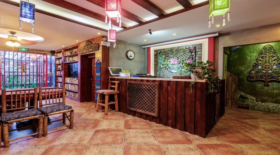 廣東深圳-較場尾面包樹民宿